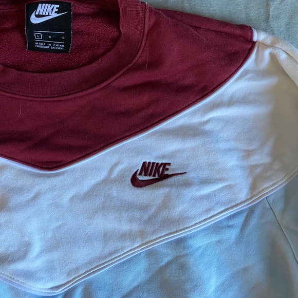 Cropped Nike Sweater - Picture 3 of 3